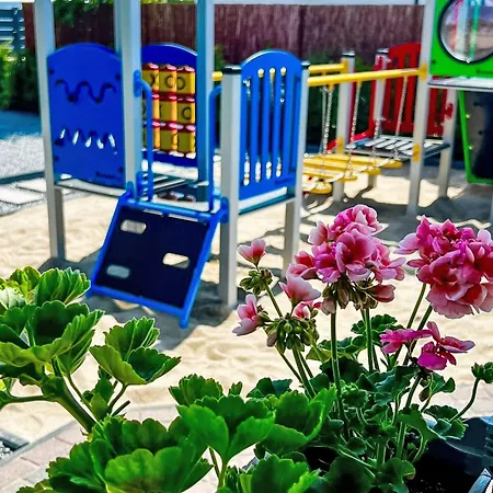 Mit Privater Terrasse By Interhome Bobolin